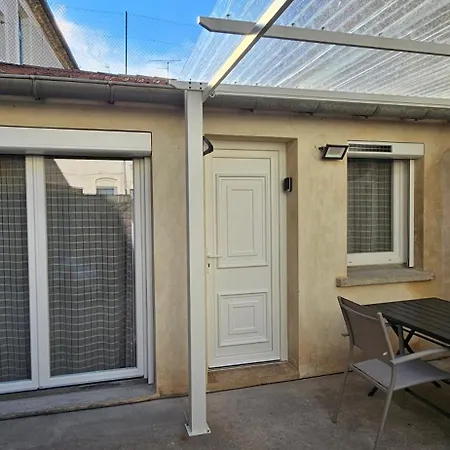 Tiny House Au Coeur De La Petite Rome Francaise Apartment *
